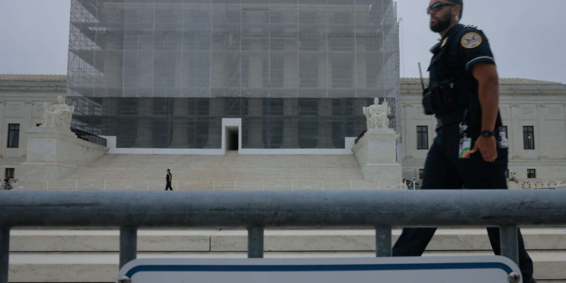 El ataque de Trump a la ciudadanía por nacimiento busca codificar aún más la supremacía blanca