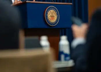 La Junta de Gobernadores de la Reserva Federal selló en Washington. (Madalina Kilroy/La Gran Época)