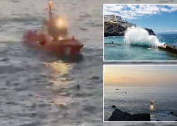 Un collage de imágenes que contiene 3 imágenes, la imagen 1 muestra **COPIA COMPLETA POR NATALIA PENZA natypenza@gmail.com**.-TEL: +34 659 567 821** .Una ola rebelde que azotó un importante punto turístico español mató a tres y dejó a otros tres heridos. , Imagen 2 muestra **COPIA COMPLETA POR NATALIA PENZA natypenza@gmail.com**.-TEL: +34 659 567 821** .Una ola rebelde que azotó un importante punto turístico español ha matado a tres y dejado a otros tres heridos. , Imagen 3 muestra **COPIA COMPLETA POR NATALIA PENZA natypenza@gmail.com**.-TEL: +34 659 567 821** .Una ola rebelde que azotó un importante punto turístico español ha matado a tres y dejado a otros tres heridos.