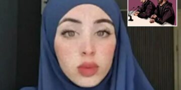 Un collage de imágenes que contiene 2 imágenes, la imagen 1 muestra NINTCHDBPICT001041672942, la imagen 2 muestra un dibujo judicial: hermanos y padre sospechosos de asesinar a Ryan Al Najjar De Joure - 27 de noviembre de 2025