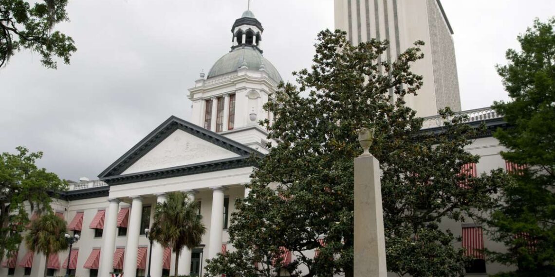 El proyecto de ley de armas del Partido Republicano de Florida busca permitir el transporte abierto en los campus universitarios