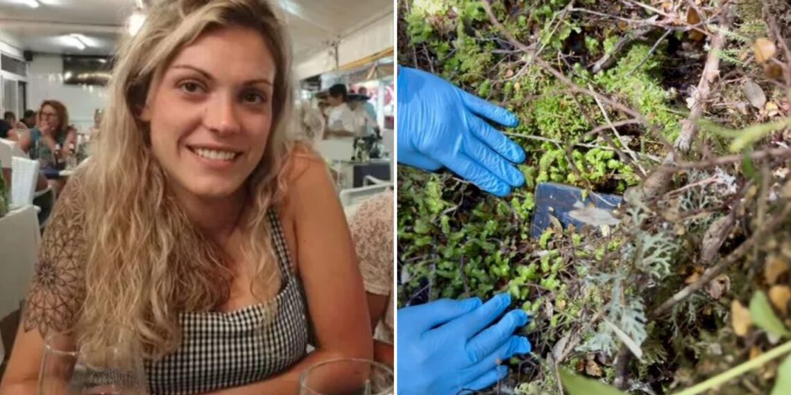Un collage de imágenes que contiene 2 imágenes. La imagen 1 muestra a Celine Cremer, una mochilera desaparecida, sonríe en una mesa de un restaurante. La imagen 2 muestra una mano enguantada apuntando a un teléfono encontrado entre musgo y follaje.
