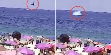 Estados Unidos bombardea Venezuela con una gran explosión en el muelle donde se cargan las drogas, dice Trump mientras aumenta la presión sobre Maduro