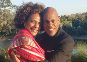 Familia jubilosa Sykes: conozca a su esposa Cecelia y a sus tres hijos