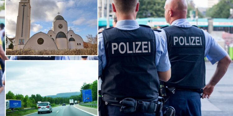 Un collage de imágenes que contiene 3 imágenes. La imagen 1 muestra a tres agentes de policía alemanes con "Polizei" escrito en la espalda, de espaldas a la cámara en un entorno urbano. La imagen 2 muestra NINTCHDBPICT001042468774. La imagen 3 muestra conduciendo por la autopista A45 Sauerlandlinie.