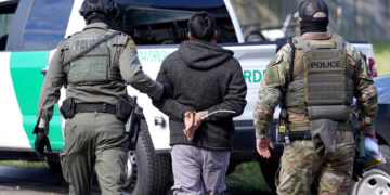 ICE arresta a 2.824 y deporta a 11.870 en Nueva Orleans en noviembre
