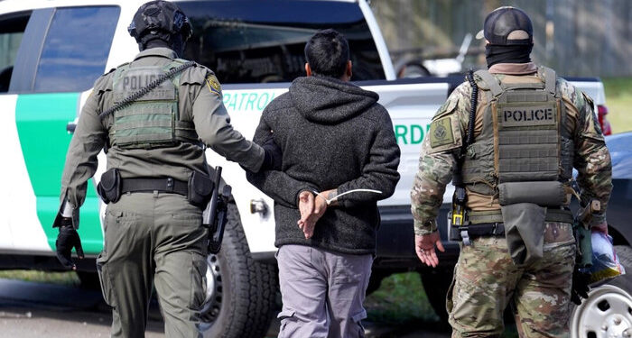 ICE arresta a 2.824 y deporta a 11.870 en Nueva Orleans en noviembre