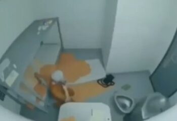 Inquietantes fotografías del intento de suicidio de Epstein emergen en una nueva serie de documentos