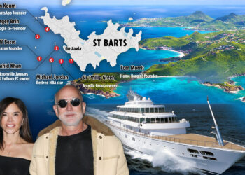 Jeff Bezos y Lauren Sanchez lideran la reunión de ricos y poderosos del mundo para la fiesta de fin de año del superyate frente a la paradisíaca isla de St Barts