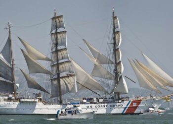 La Guardia Costera elimina las designaciones de “símbolo de odio” a pesar de garantías de que no lo haría