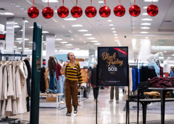 La economía estadounidense se expande un 4,3 por ciento en el tercer trimestre, superando las expectativas