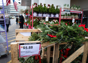 La inflación se enfría al 2,7 por ciento en noviembre, menos de lo esperado