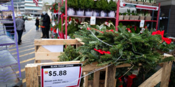 La inflación se enfría al 2,7 por ciento en noviembre, menos de lo esperado