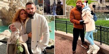 La modelo glamorosa, de 33 años, se fue luchando por su vida después de desaparecer durante dos semanas y sufrir una brutal paliza que requirió una cirugía cerebral.