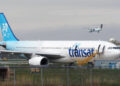 Los pilotos de Air Transat emiten un aviso de huelga, lo que provoca suspensiones de vuelos