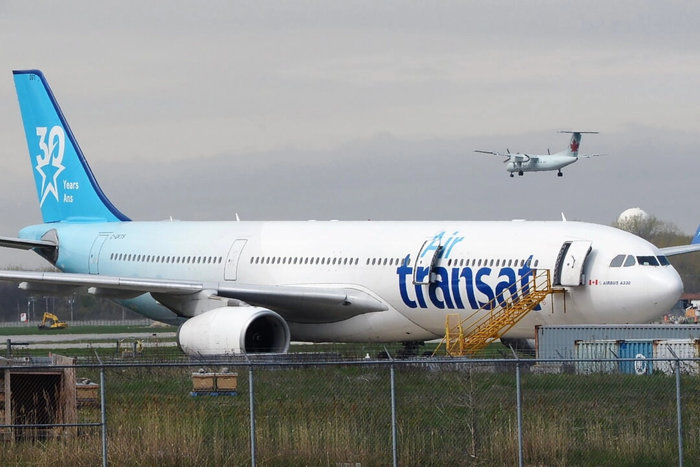 Los pilotos de Air Transat emiten un aviso de huelga, lo que provoca suspensiones de vuelos