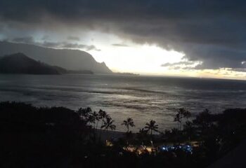 Los temores de un 'megaterremoto' se apoderan de Japón después de que al menos 33 personas resulten heridas en un terremoto de magnitud 7,5 que provocó una aterradora alerta de tsunami