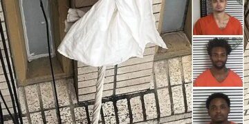 Momento de terror: madre influencer retorcida envasa al vacío a su HIJO frente a la cámara 'para obtener me gusta', lo que desató una investigación policial