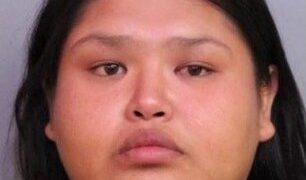 Momento escalofriante: una mujer vulnerable de 22 años es encontrada enjaulada 'como un animal' en una PERrera después de que un vecino escuchara gritos de horror