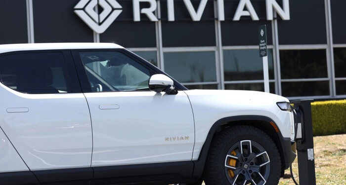 Rivian retira del mercado casi 35.000 furgonetas de reparto por problema de uso indebido del cinturón de seguridad