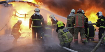 Rusia lanza un ataque "masivo" contra una ciudad ucraniana