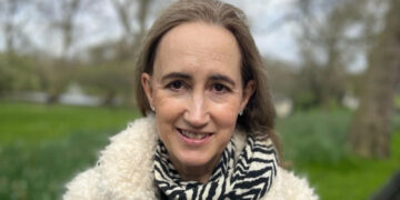 ¿Cuánto vale el patrimonio neto actual de Sophie Kinsella?