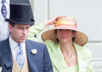 Surgen correos electrónicos explosivos de Ghislaine con el 'Hombre Invisible' planeando 'hacer turismo en dos piernas para un caballero inglés llamado Andrew'