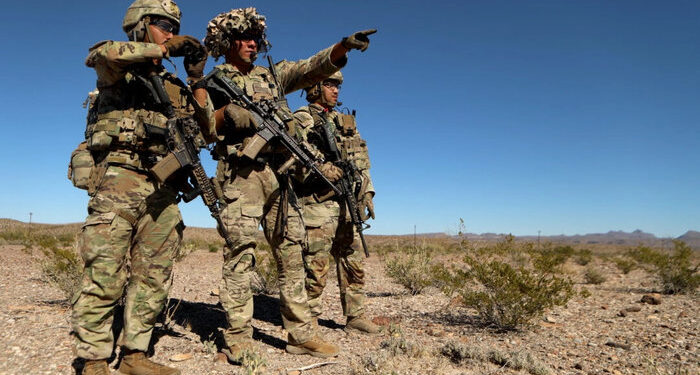 Trump anuncia "dividendos guerreros" de 1.776 dólares a los miembros militares