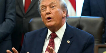 Trump da el respaldo más directo a la abolición del impuesto federal sobre la renta