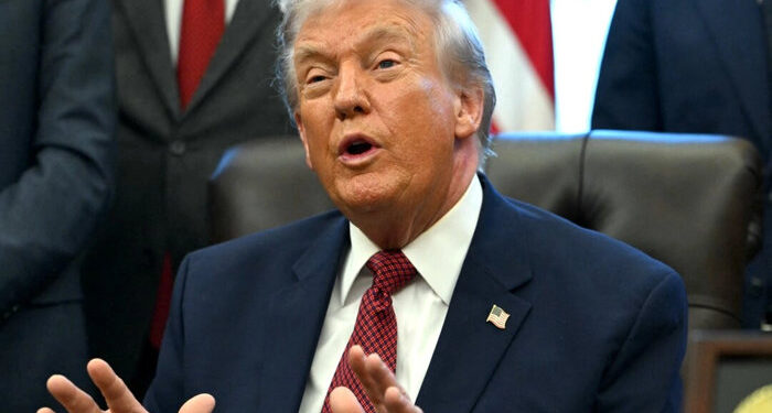 Trump da el respaldo más directo a la abolición del impuesto federal sobre la renta