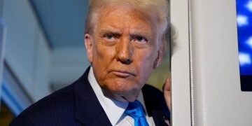 Trump extiende la prohibición de viajar a 20 países MÁS con palestinos bloqueados en EE. UU.