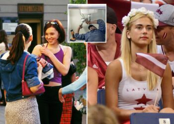 Un collage de imágenes que contiene 3 imágenes. La imagen 1 muestra una escena callejera cerca de Filharmonijas Laukums, Riga, Letonia. La imagen 2 muestra a los fanáticos del baloncesto de Letonia. Torneo FIBA OQT, Belgrado 2016. La imagen 3 muestra a un plomero, hombre y personal de mantenimiento con plomería, renovación de viviendas y trabajo manual con herramientas. Construcción, bricolaje y profesional, fijación de tuberías en la industria y hombre con comercio, reparaciones y mantenimiento.