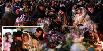 Adolescente educado en Gran Bretaña entre los desaparecidos después del infierno de terror de Nochevieja en un bar suizo mató al menos a 40 personas