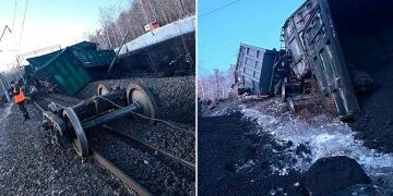 Al menos 22 muertos y 80 heridos después de que una grúa colapsara y aplastara un tren en movimiento en Tailandia provocando un incendio