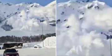 Edificios enteros enterrados bajo MASIVOS ventisqueros mientras megaventiscas matan al menos a dos personas y los lugareños se ven obligados a excavar en sus casas