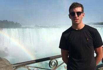 El interior del aeropuerto abandonado se está convirtiendo en una CIUDAD de £ 16 mil millones después de cerrar hace un año