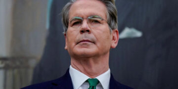 Es "muy improbable" que la Corte Suprema anule los aranceles de Trump, dice Bessent