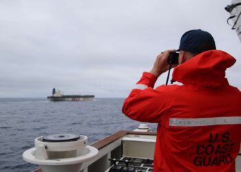 Estados Unidos confisca petrolero ruso en el Océano Atlántico, en la última escalada