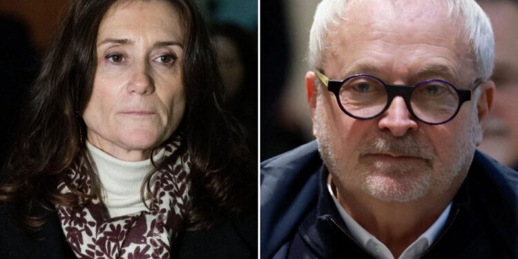 Un collage de imágenes que contiene 2 imágenes. La imagen 1 muestra a Sandrine Josso saliendo del Tribunal Penal de París. La imagen 2 muestra al ex senador francés Joel Guerriau, con cabello y barba grises, con gafas y una chaqueta azul sobre una camisa blanca, en un tribunal de París.