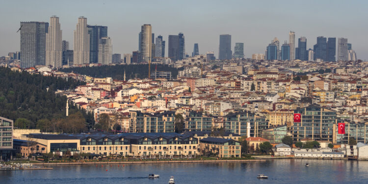 Del Cuerno de Oro a ¿i¿li – Capas de Estambul, Turquía