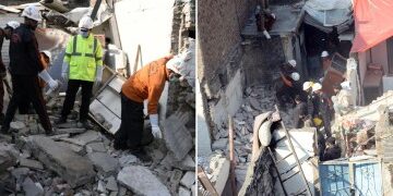 Impactante momento en que dos jóvenes se hacen estallar después de hacer clic con un encendedor sobre un bidón de petróleo