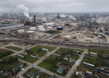 La refinería ExxonMobil Baytown en Baytown, Texas, el 2 de marzo de 2023.