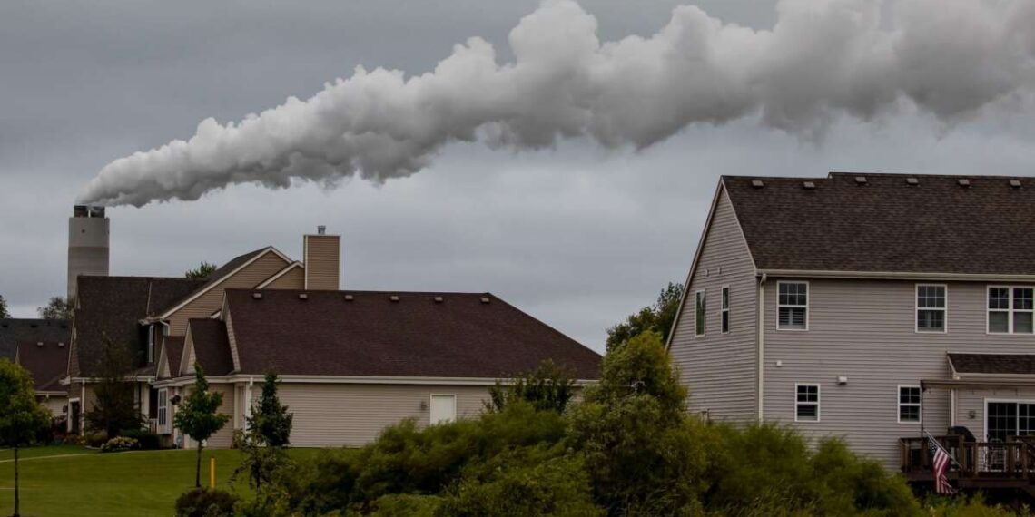 La EPA ya no considerará las vidas salvadas en las normas sobre contaminación, solo el costo para las empresas