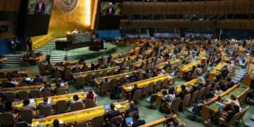 La ONU recortará 2.900 empleos y 570 millones de dólares en presupuesto tras el escrutinio de Estados Unidos: Embajador Bartos