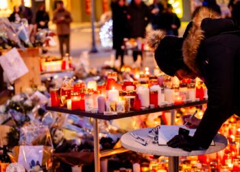 La policía identifica a las 40 víctimas del infierno de un bar suizo; la más joven tenía solo 14 años y más de la mitad tenía 18 años o menos.