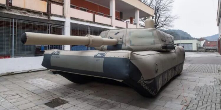 Las armas más locas del arsenal de Putin, desde camellos hasta tanques de puercoespín... mientras el desesperado Vlad lo lanza todo a la guerra