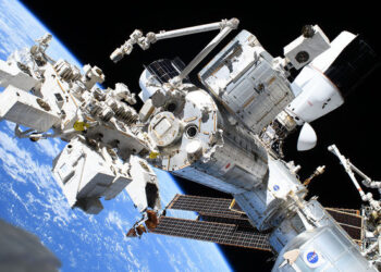 Los astronautas ven una conexión real entre el trabajo en la estación espacial y las misiones lunares