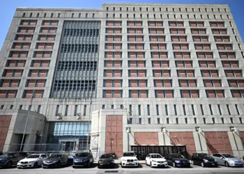 Maduro 'será arrojado a la famosa cárcel de Nueva York' donde estuvieron retenidos Diddy, Ghislaine Maxwell y R Kelly mientras espera juicio