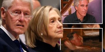 Mire cómo Trump señala con el dedo medio al 'lunático' trabajador de una fábrica de automóviles que llamó al presidente un 'pedo protector' sobre Epstein
