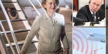 Momento aterrador: se disparan llamas desde el ala del avión cuando el piloto aborta el despegue en el último minuto antes de que el jet lleno se salga de la pista.